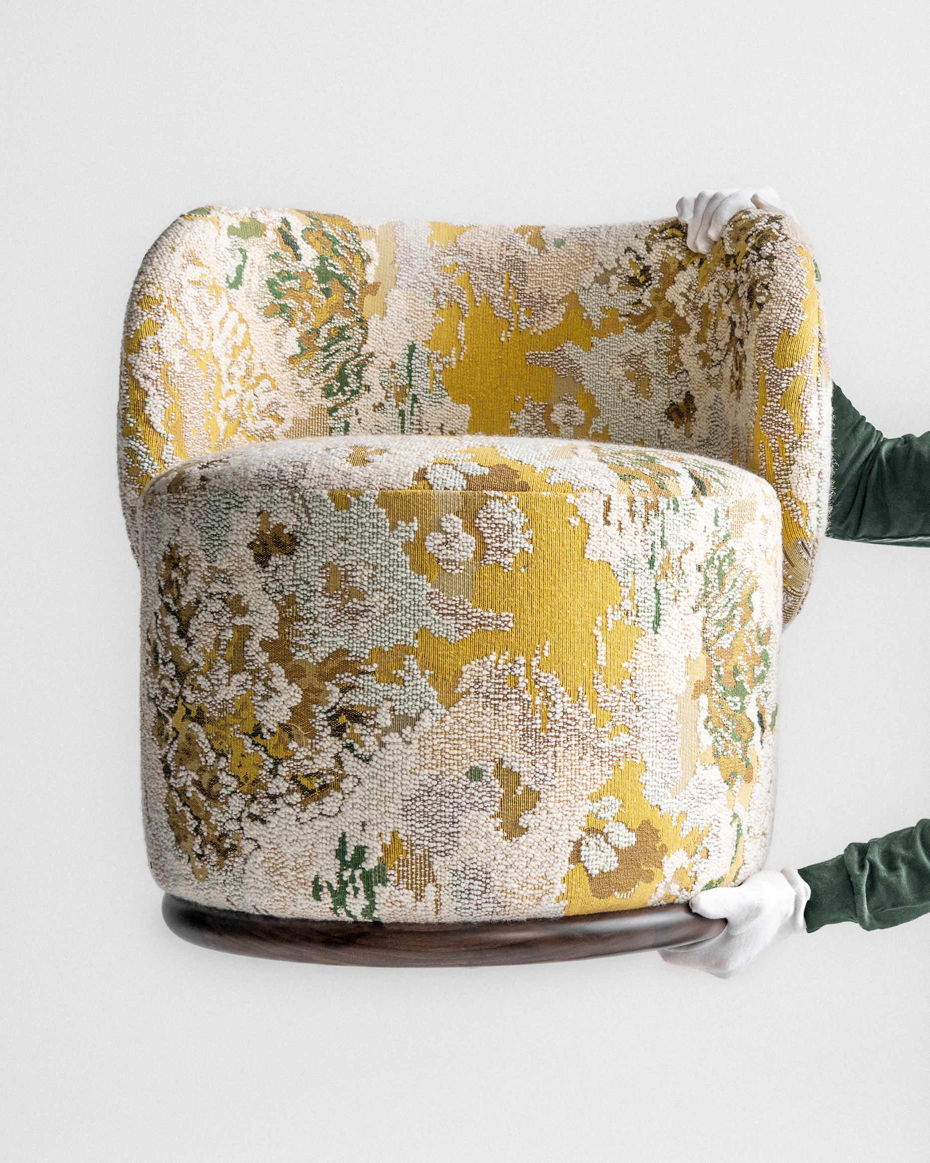 finn-chair-gloves-portrait