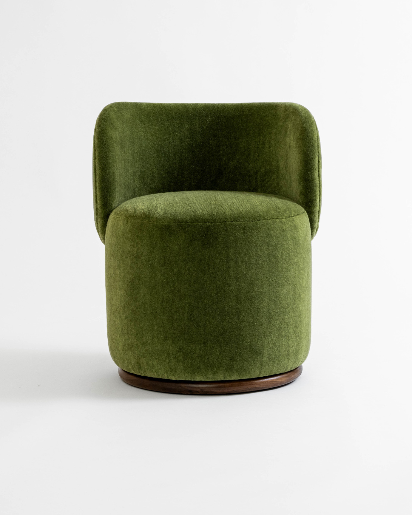 finn-dining-chair-portrait-straight-web